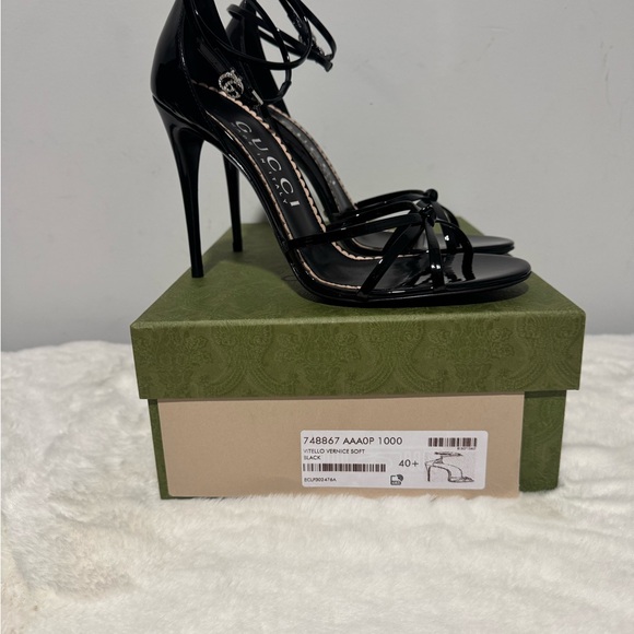 Gucci Patent Leather  Black Heels - Picture 7 of 7